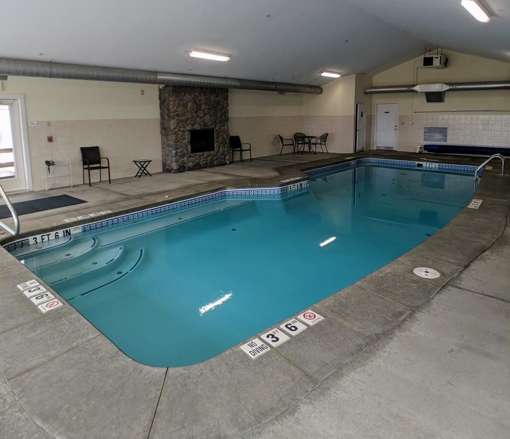 Rangeley Saddleback Inn ภายนอก รูปภาพ